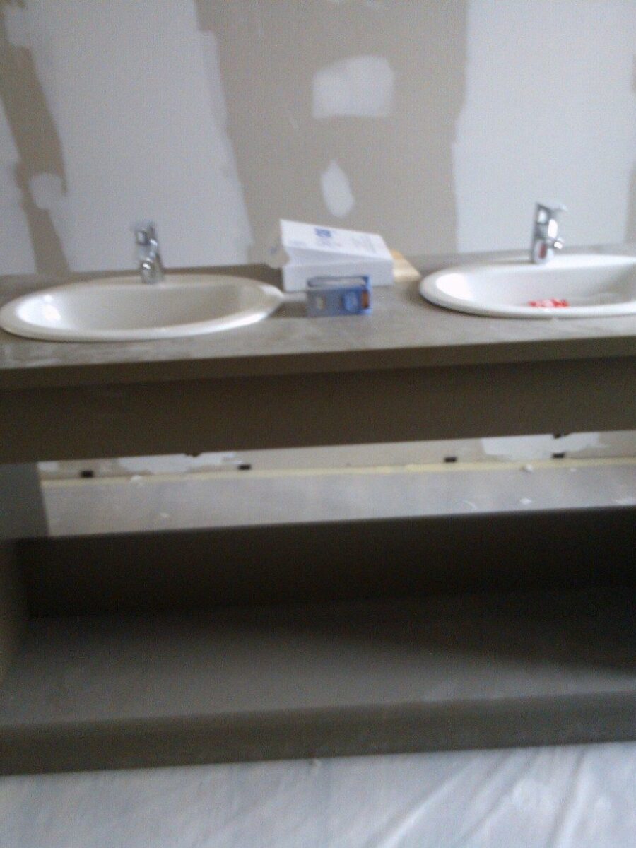 Meuble de salle de bain sur mesure — vue 1